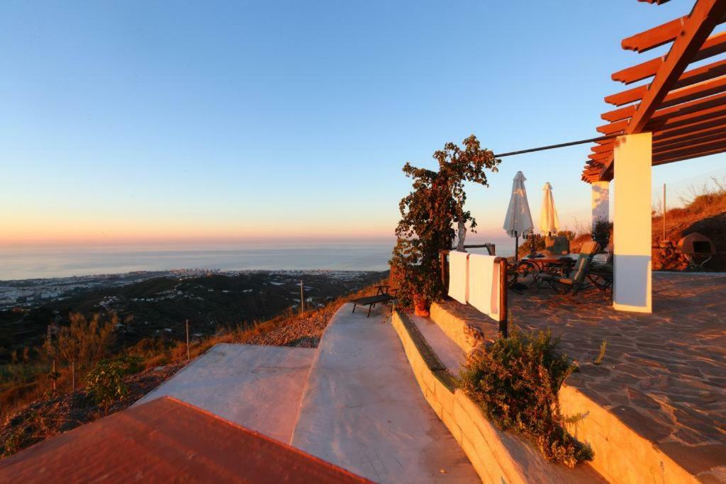 B&B Casaluthel Torrox Buitenkant foto